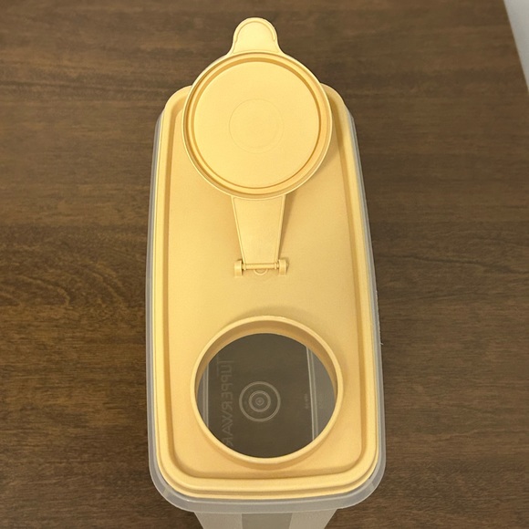TUPPERWARE CEREAL CONTAINER KEEPER #469 WITH TAN WIDE MOUTH FLIP TOP SEAL #470 - Picture 7 of 11